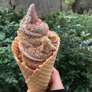 Meet your Posher, Carling